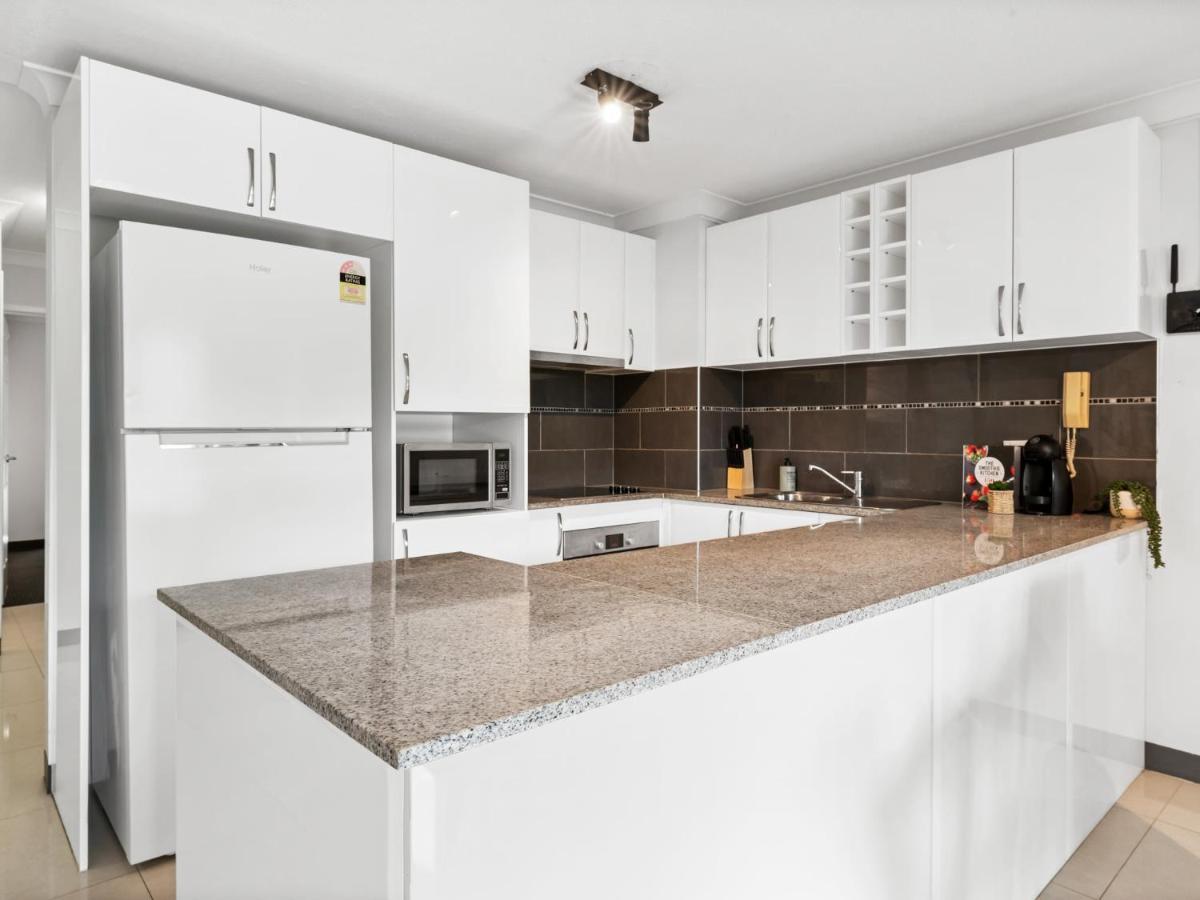 Spacious 2 Bed 2 Bath At South Apartment