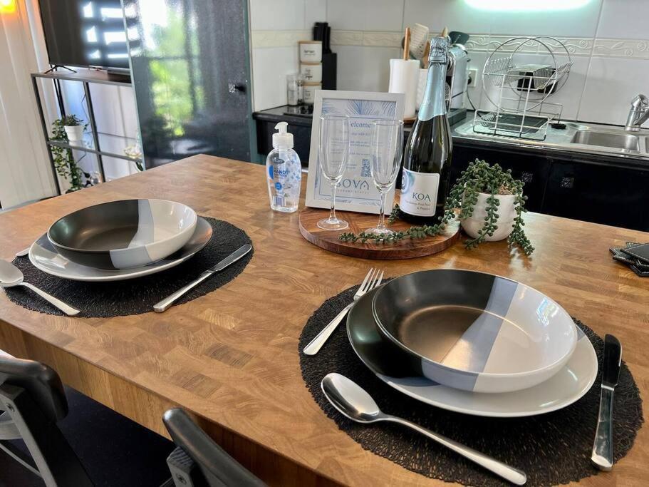 Apartment Stylish W/ Free Access To Park & Pool *