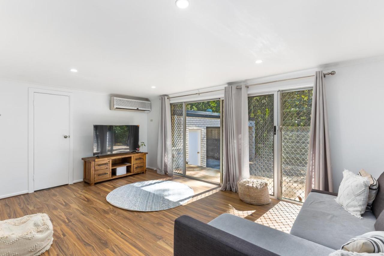 Stylish In Fig Tree Pocket Near Lone Pine *