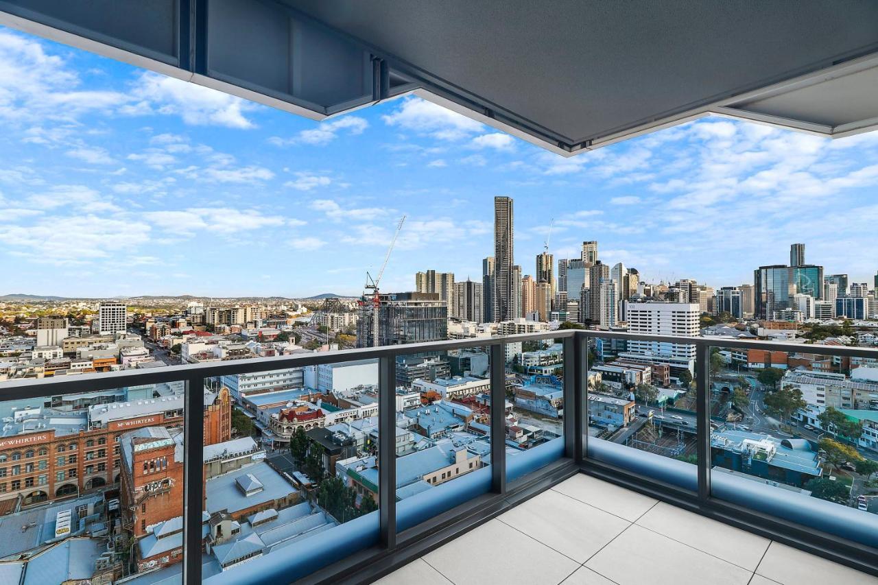 Apartment Offline - Stunning 3br With Views Brisbane