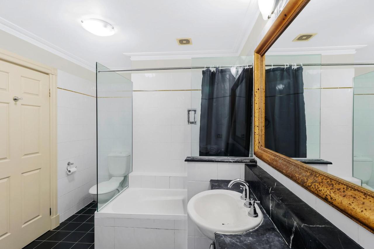 Apartment Zero Airbnb Fee - Comfortable Unit In The Heart Of Brisbane's Cbd