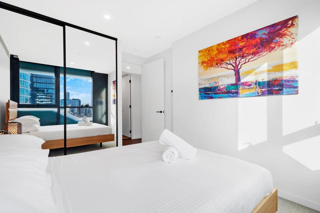 Apartment Offline - Stunning 3br With Views