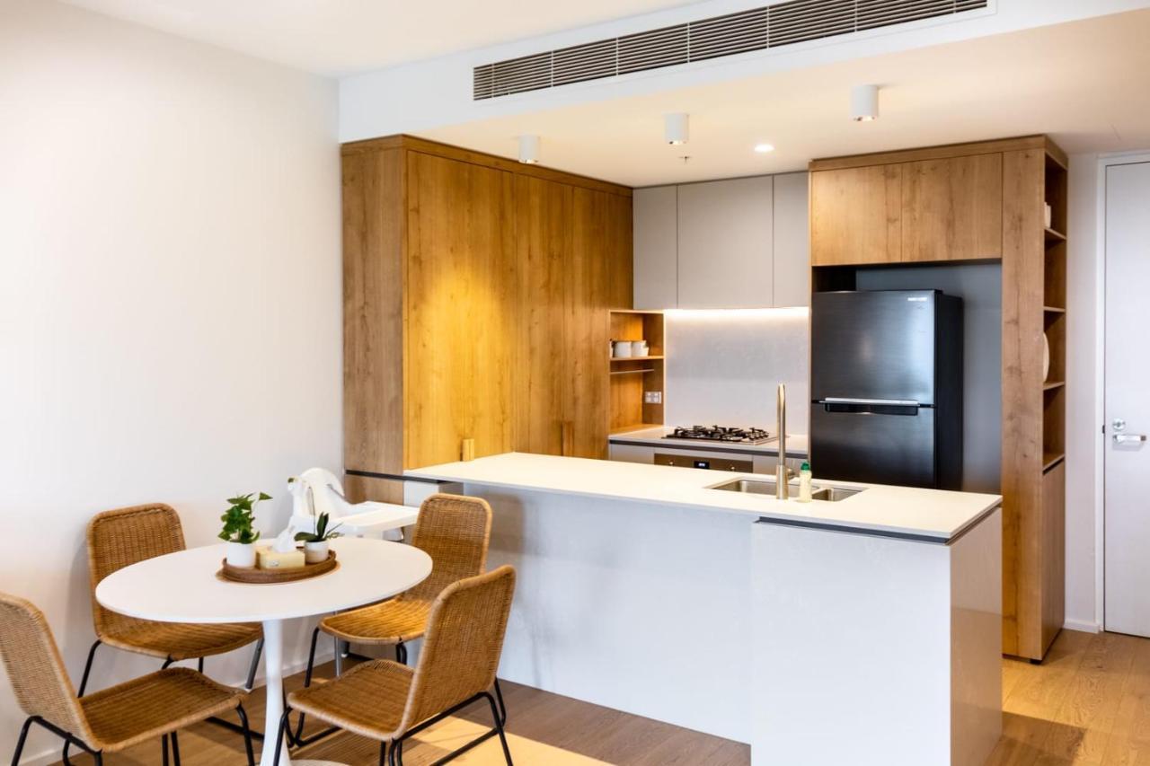 Apartment Brand New Riverside Designer 2bd At West End *