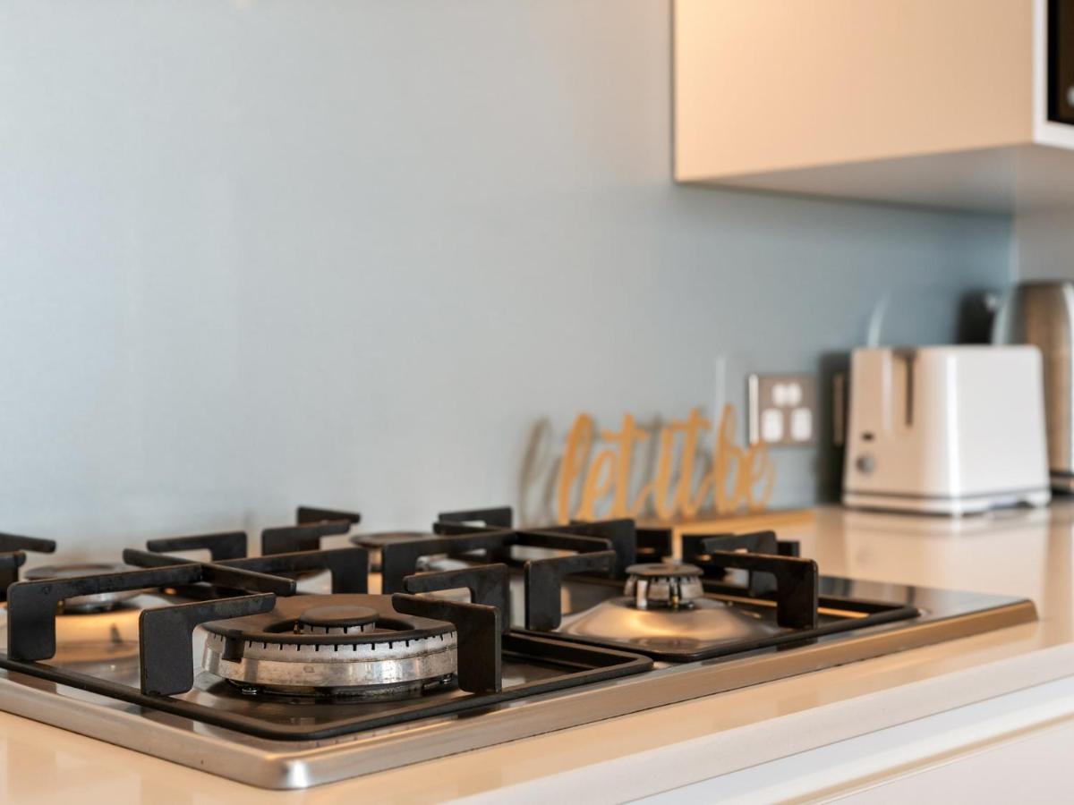 Heart Of The Valley Chic High Level 2br Apartment *