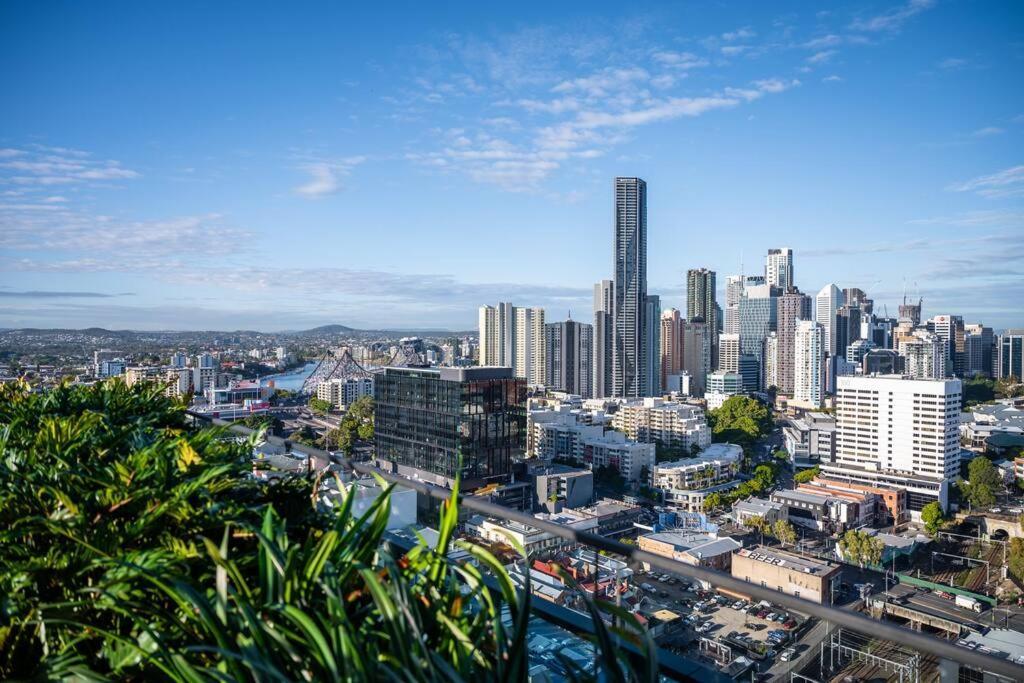 Luxury High-rise Apt With Pool And Parking Apartment Brisbane