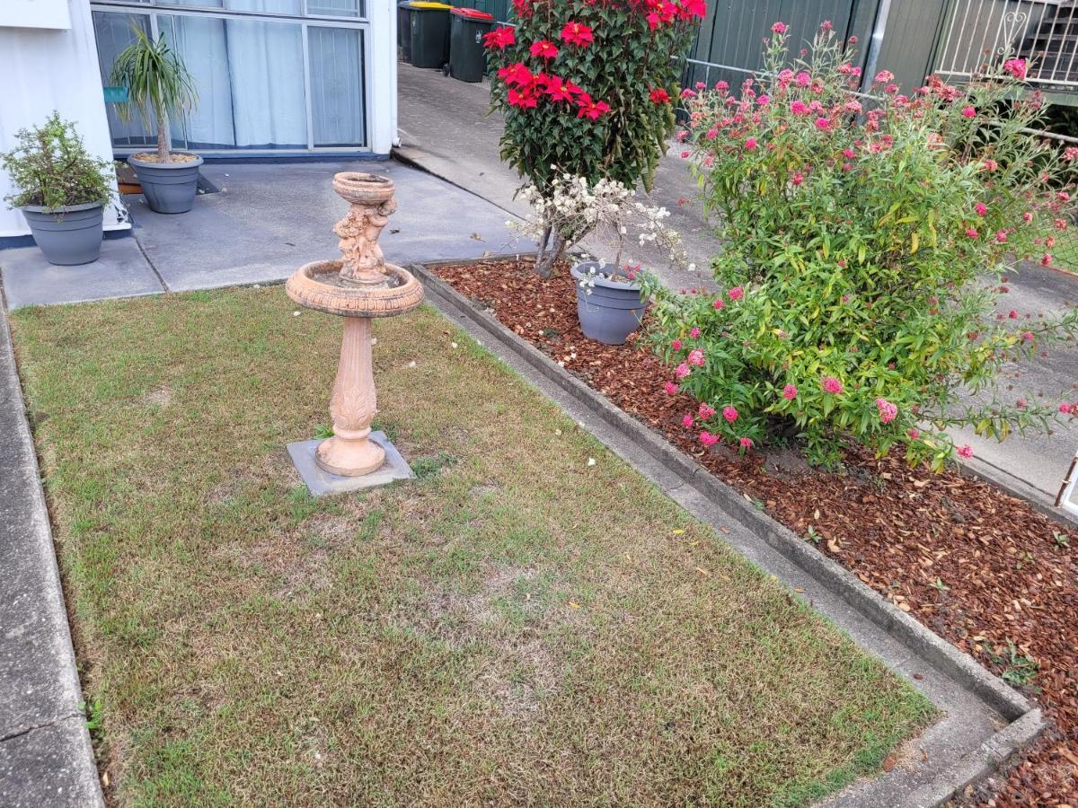Holiday home Spacious Close To Cbd And Airport *