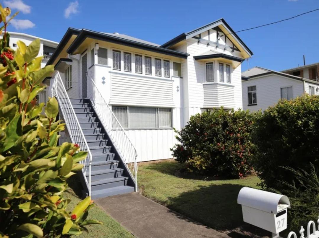 Holiday home Spacious Close To Cbd And Airport