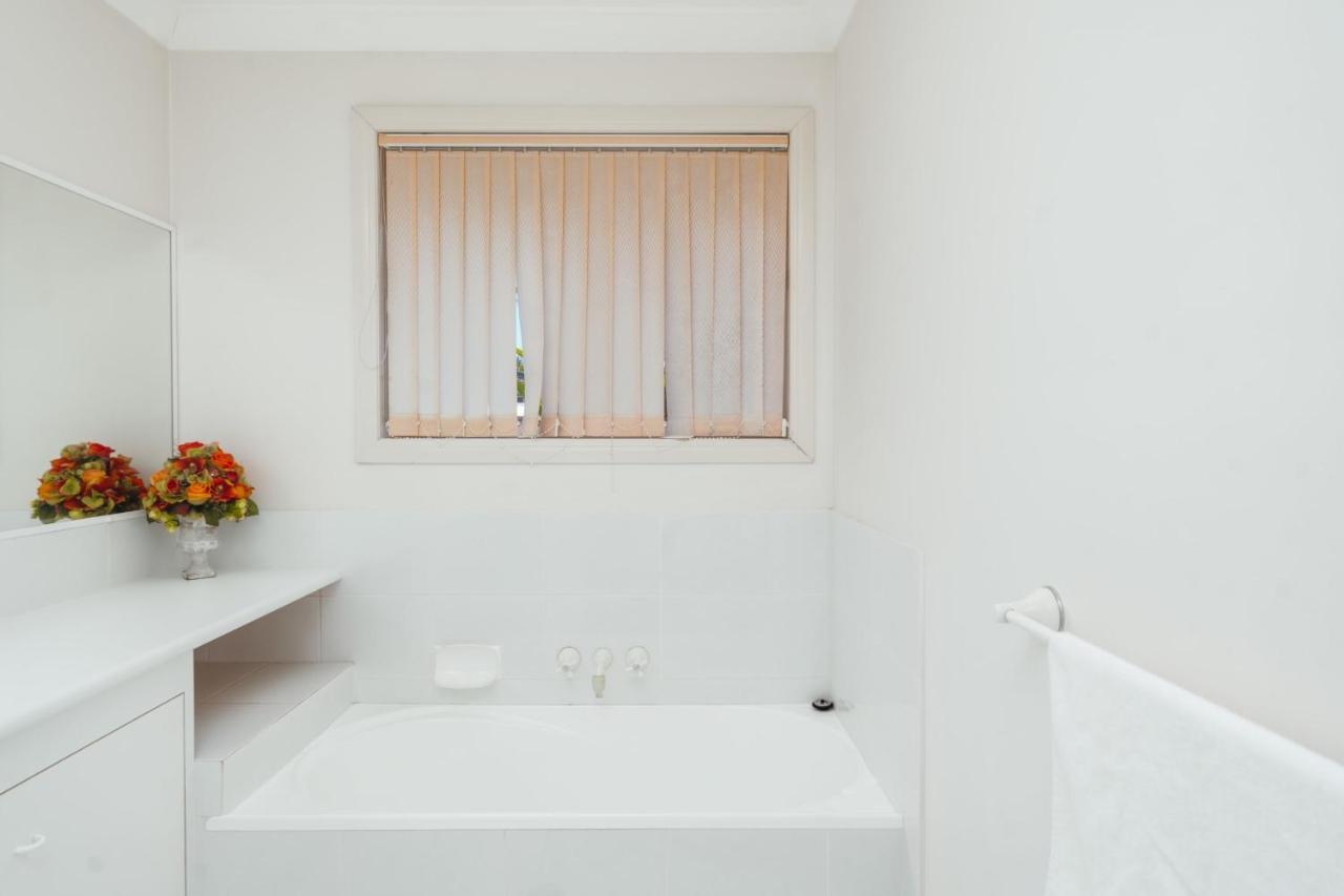 Spacious Newly Redecorated 5bd Family Holiday home *