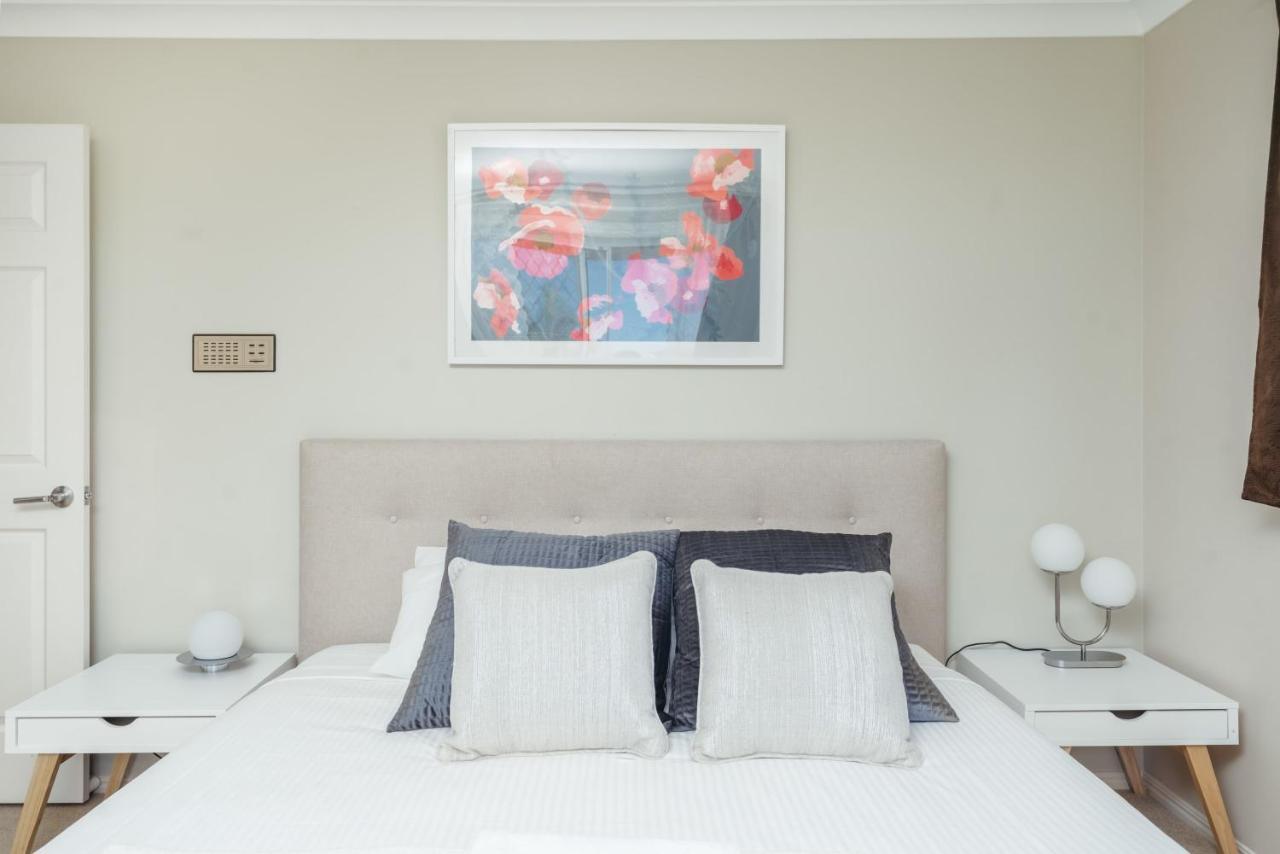 Holiday home Spacious Newly Redecorated 5bd Family Brisbane
