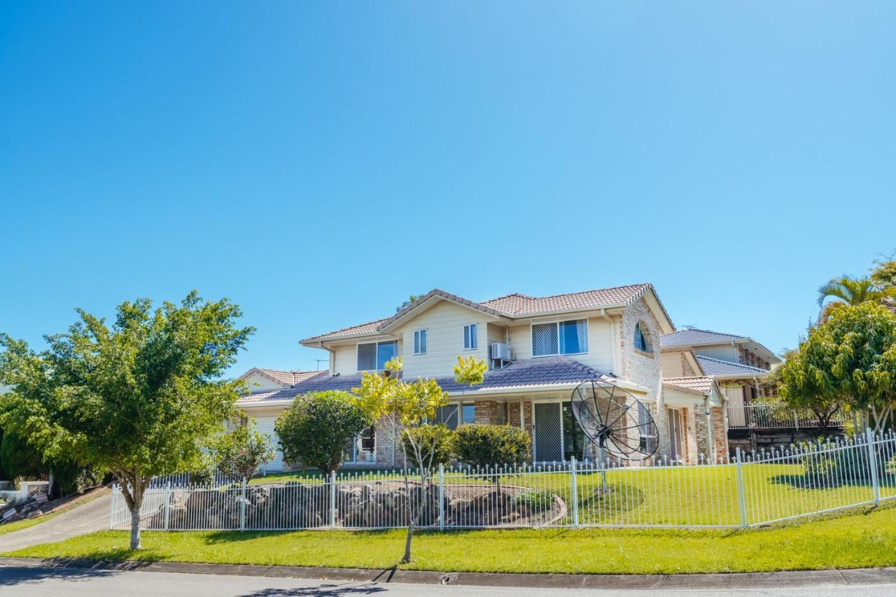 Holiday home Spacious Newly Redecorated 5bd Family Brisbane