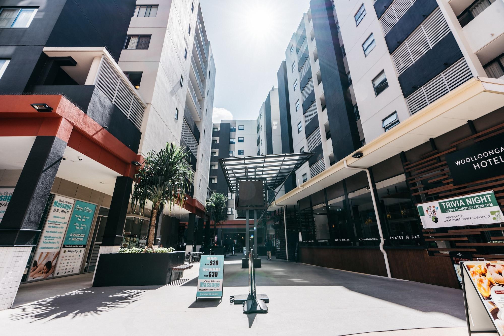 Aparthotel Gabba Central 4*
