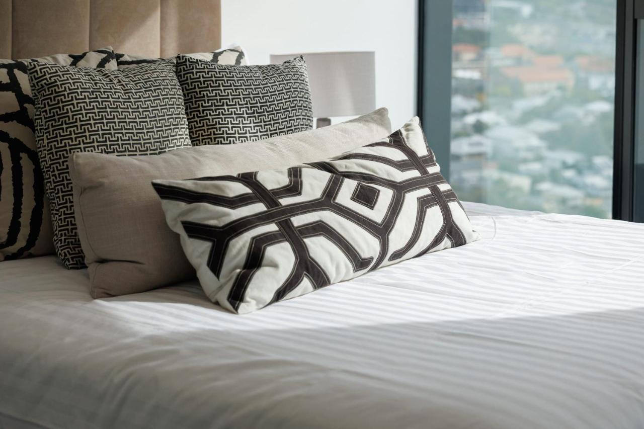 Luxurious 3 Bed Fortitude Valley Penthouse Retreat Apartment *