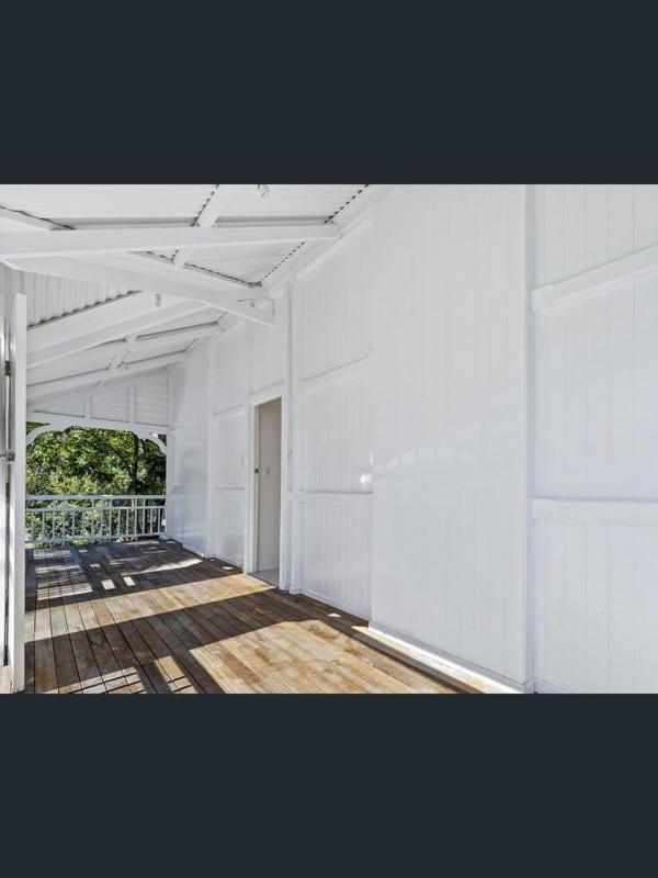 Homestay 197 Shafston Ave Kangaroo Point Qld 4169 *