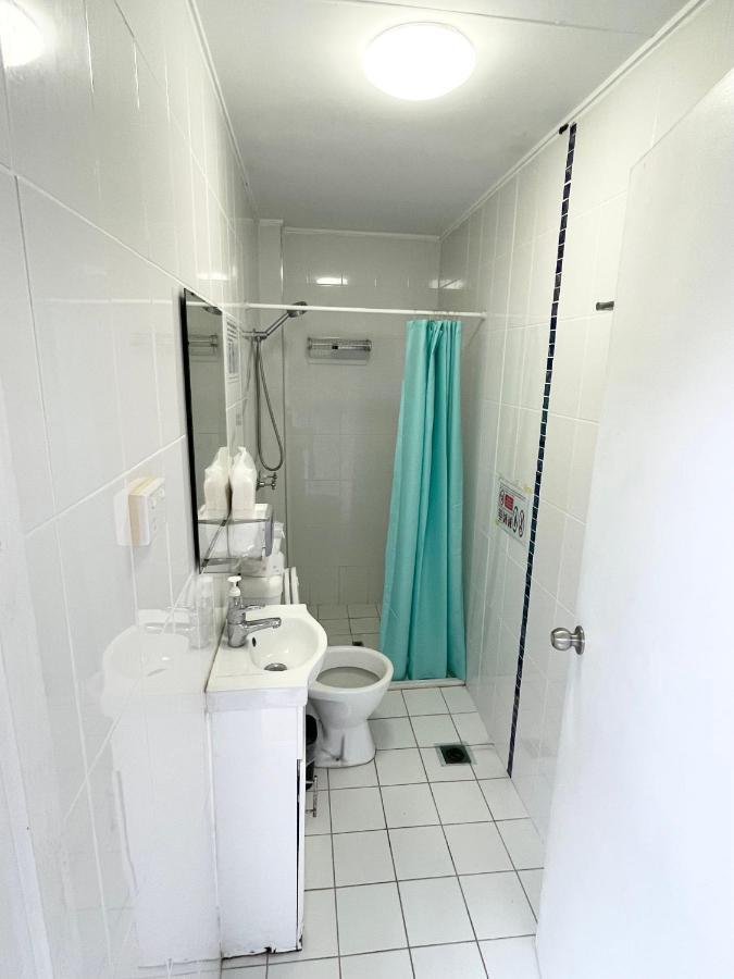 Homestay 197 Shafston Ave Kangaroo Point Qld 4169 Brisbane