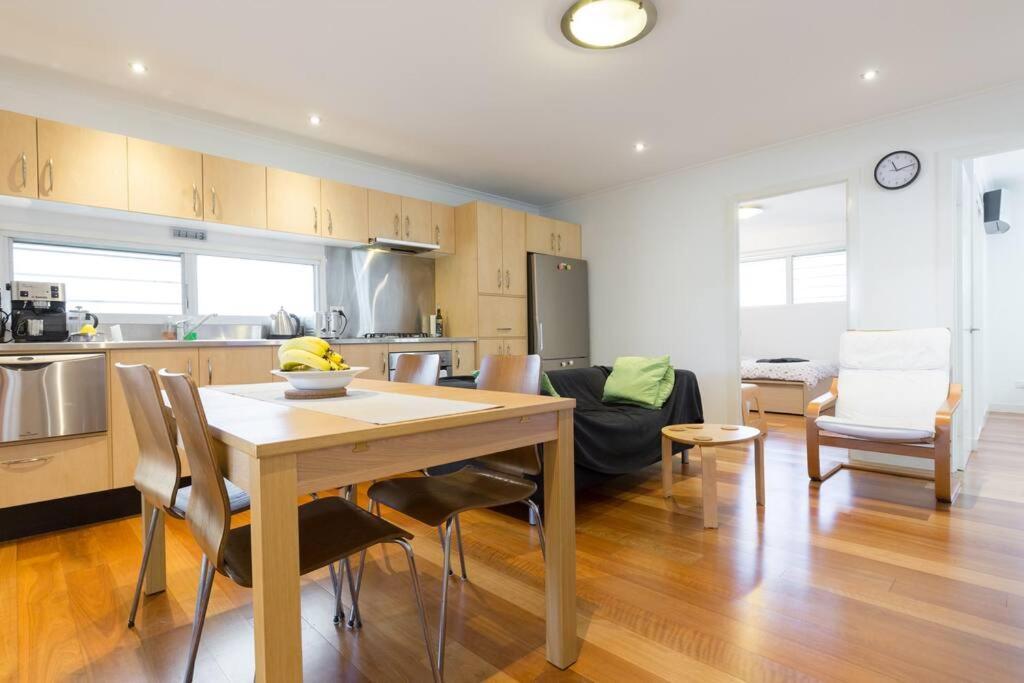 Apartment Cool Flat - 2 Bed & Office *
