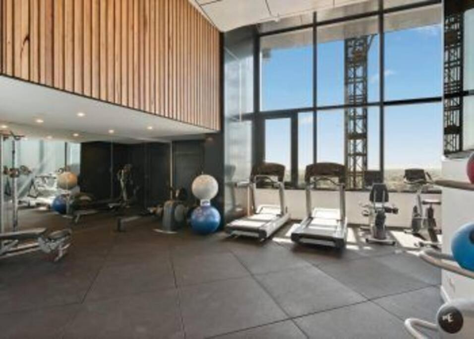 2 Bedroom In The Center Of Cbd * Brisbane