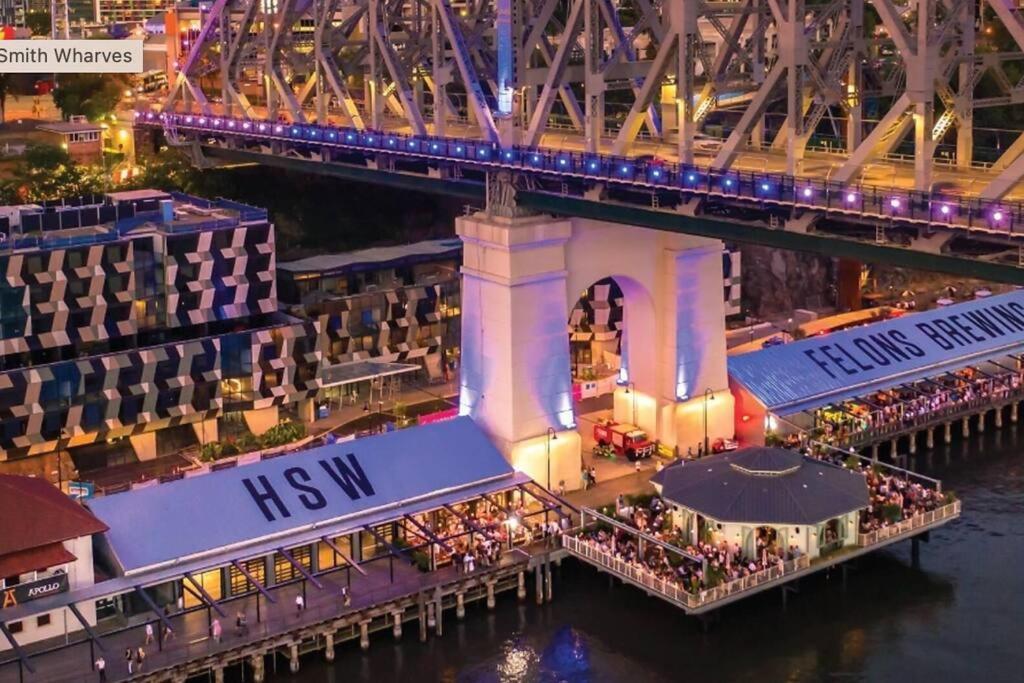 Luxe 3-bd, Views, Pool, Car Park Brisbane