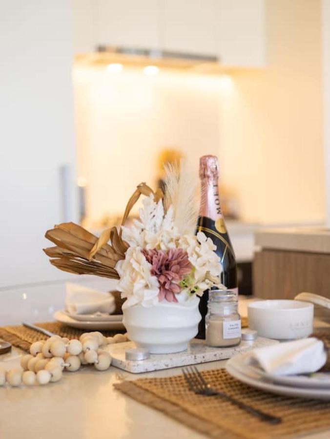 Apartment Story Bridge And View Skyhigh Luxe 2 Bed Unit