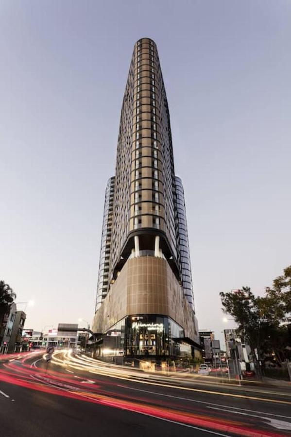 Story Bridge And View Skyhigh Luxe 2 Bed Unit