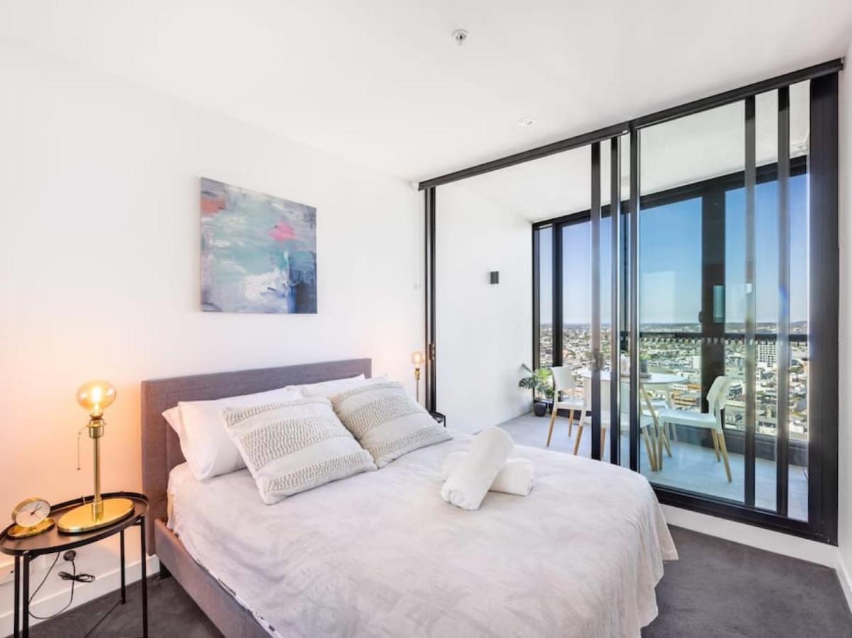 Story Bridge And View Skyhigh Luxe 2 Bed Unit *