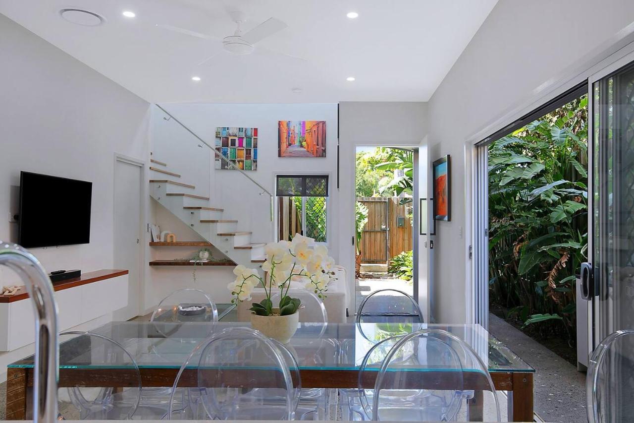 Nundah's Lush Haven - Serene Family Townhouse Escape Holiday home Brisbane