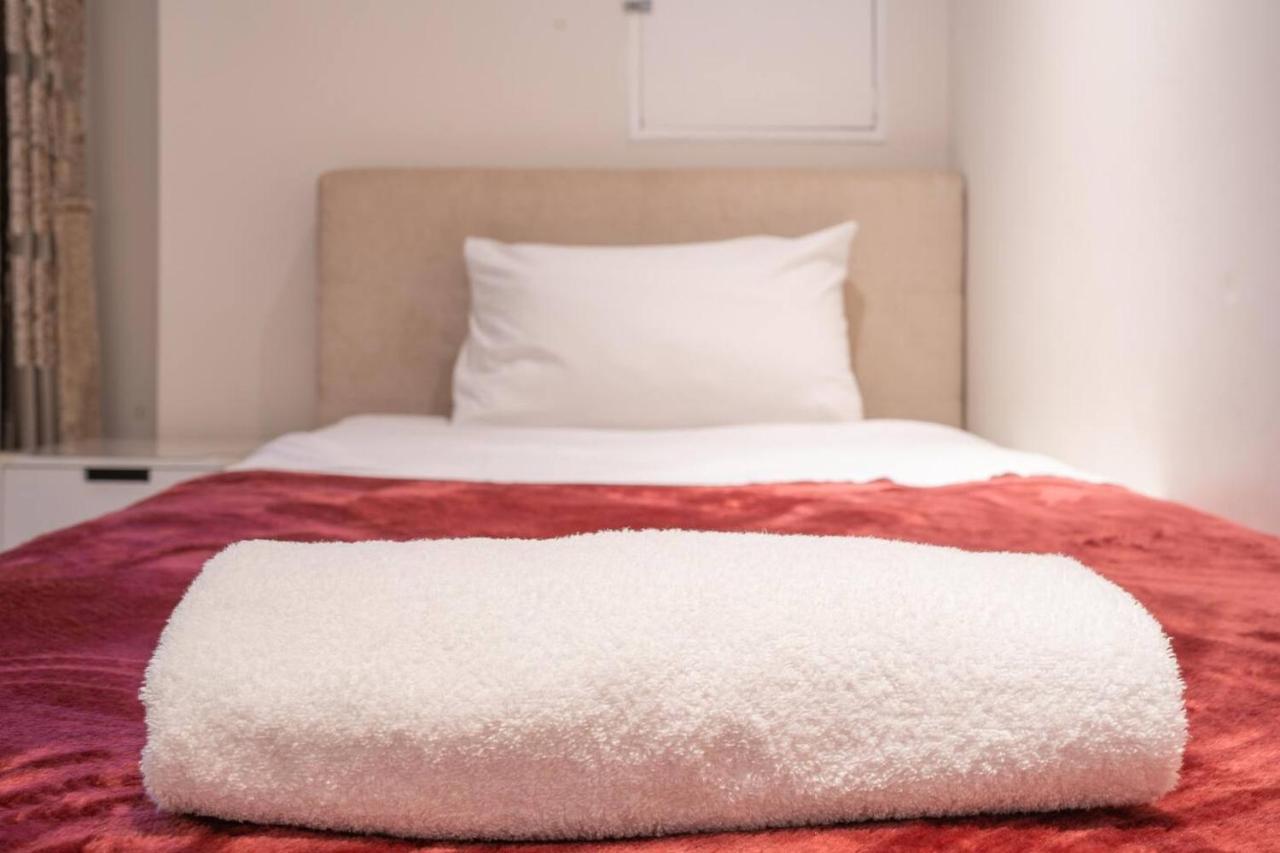 Luxury Living 2 Bedrooms 4 Beds 2b Athrooms In Southern Brisbane+ Parking * Brisbane