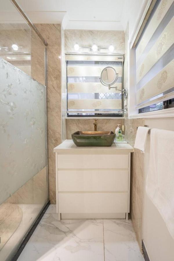 Luxury Living 2 Bedrooms 4 Beds 2b Athrooms In Southern Brisbane+ Parking Brisbane
