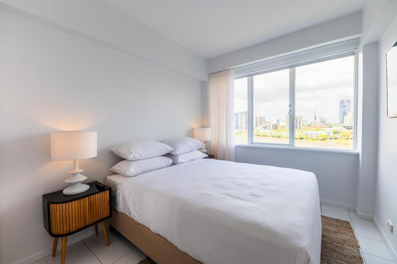 Riverside 2 Bedroom With Parking Brisbane