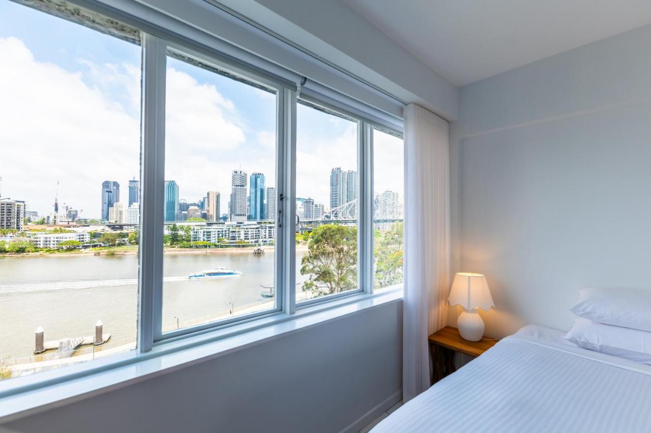 Riverside 2 Bedroom With Parking Brisbane