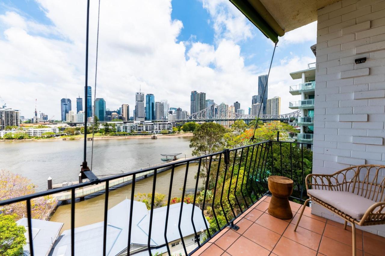 Riverside 2 Bedroom With Parking *