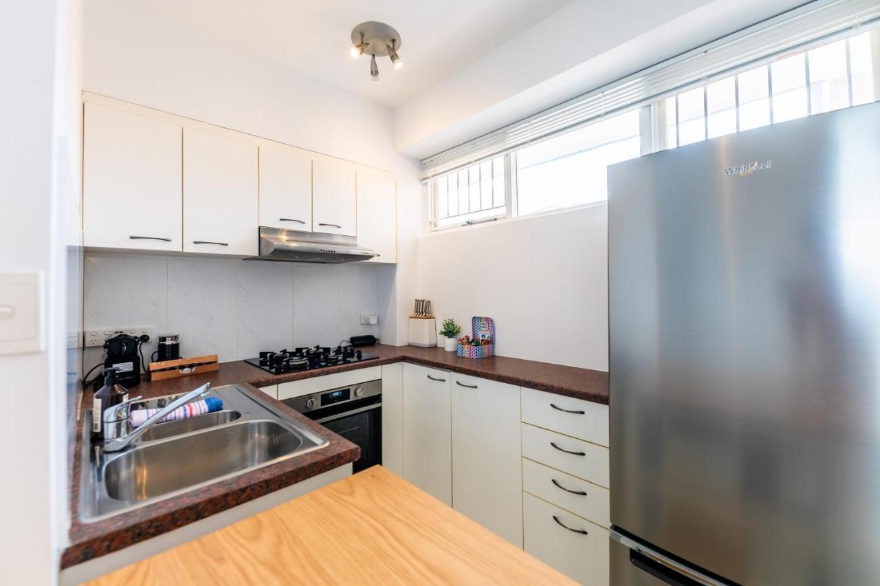 Riverside 2 Bedroom With Parking Brisbane