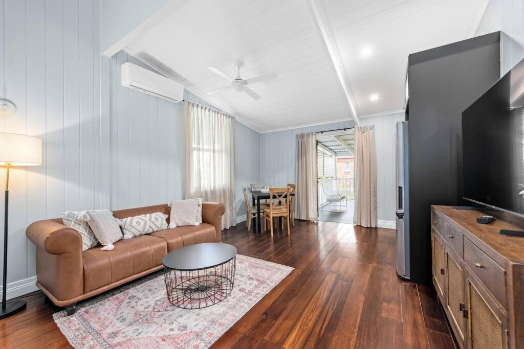 The Deck! 2 Bed/1 Bath/1 Car ~ New Farm Apartamento Brisbane