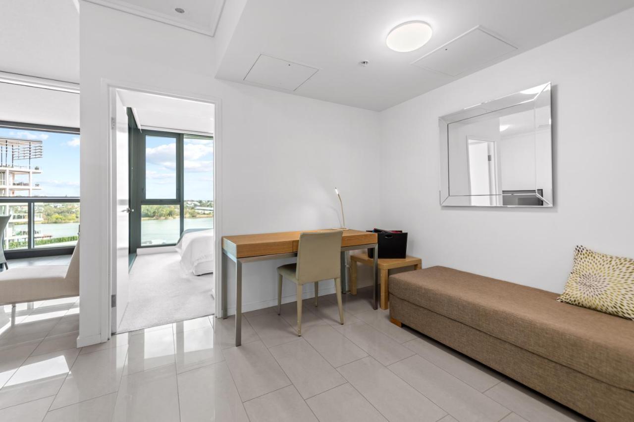 Apartment 1-bedroom Riverfront With Pool