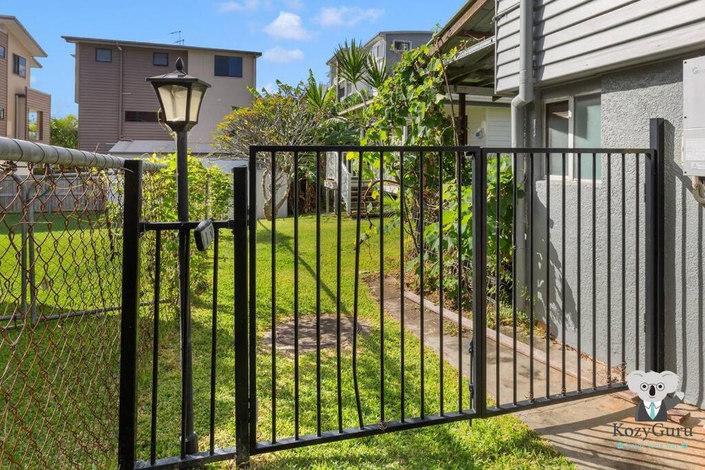 Casa de férias Kozyguru / Mt Gravatt East / 3 Bed House Qmg030 *