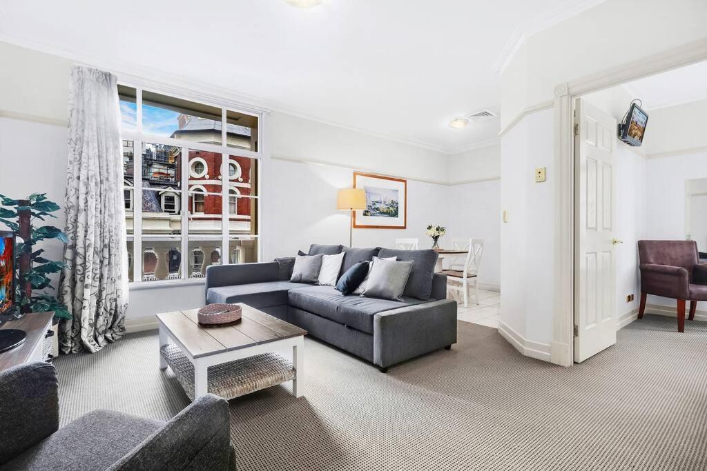 Rendezvous Hotel-like City View 1b1b Apt In Cbd Apartment