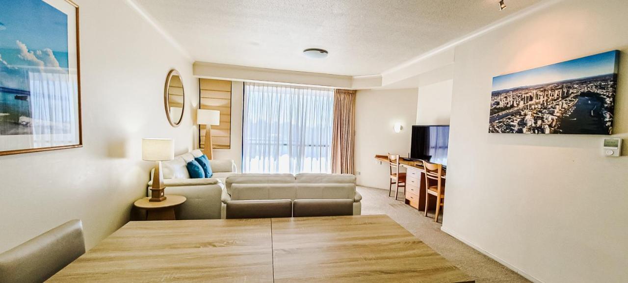 Dockside 4*