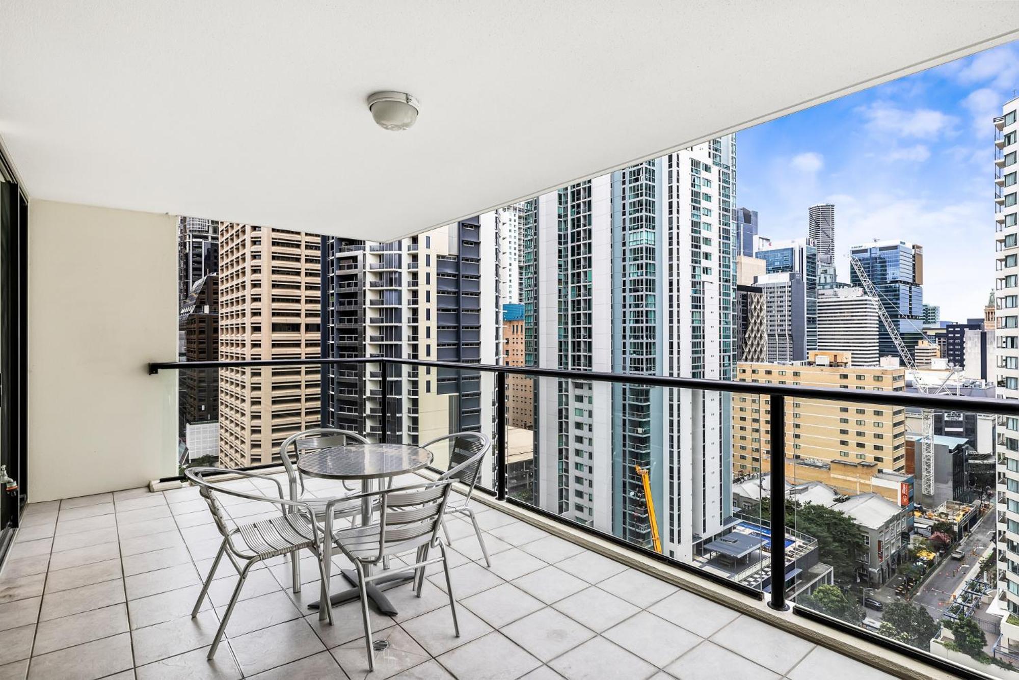 Apartment 1-bed Centre With Pool, Bbq & Gym Brisbane