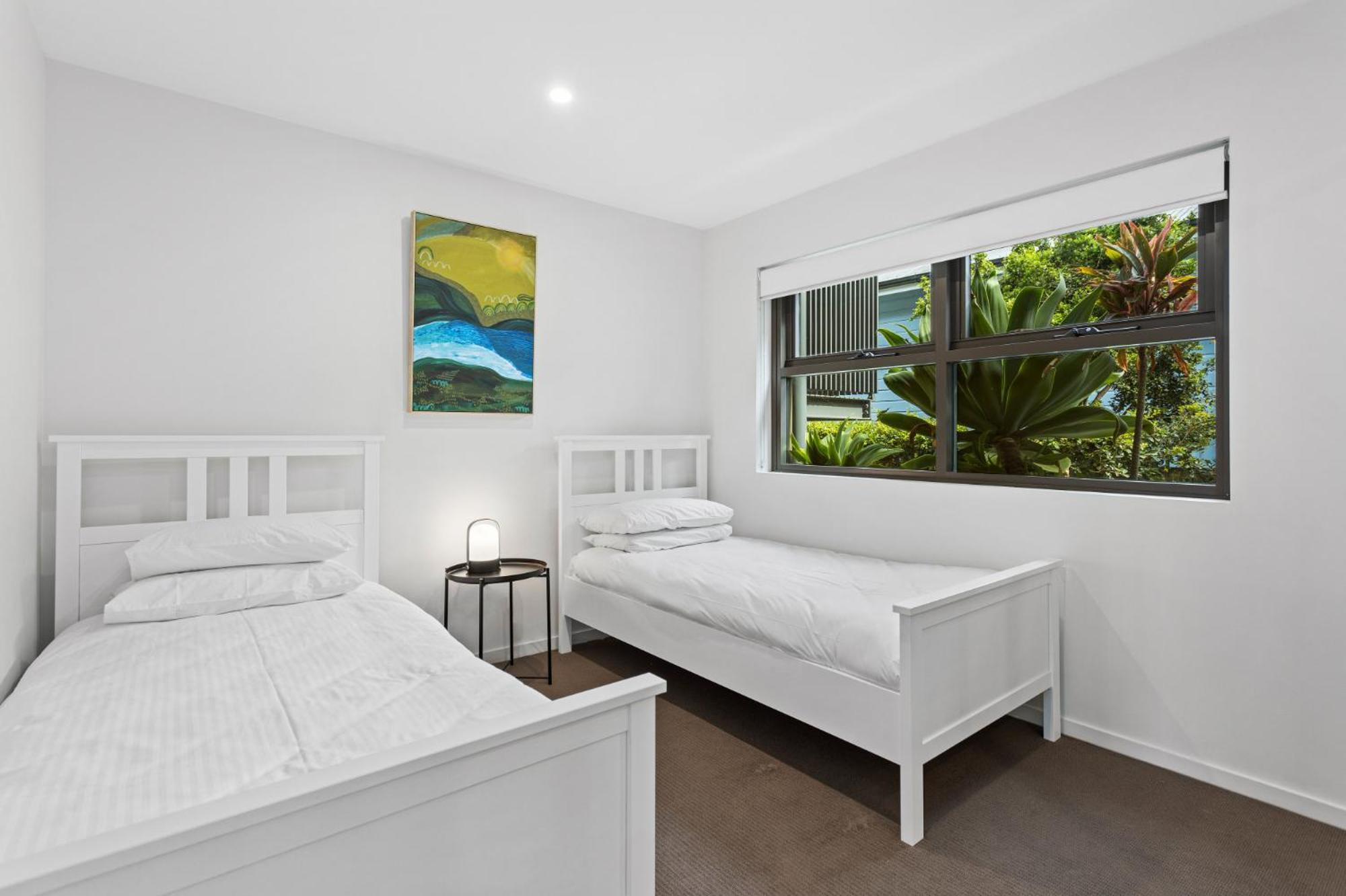 Gorgeous 3-bed With Views Apartment
