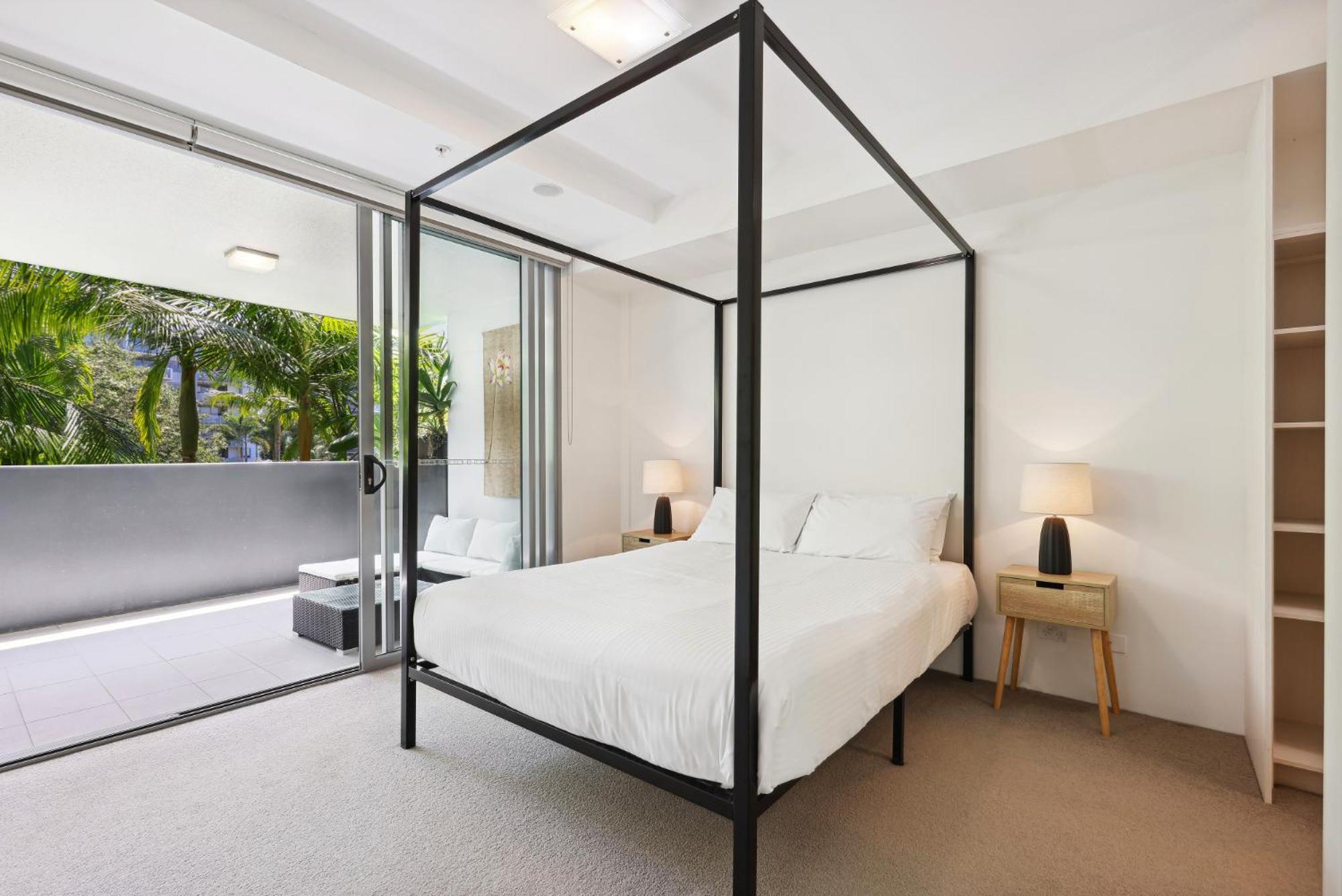 3-bed Luxurious Retreat By River & Cbd