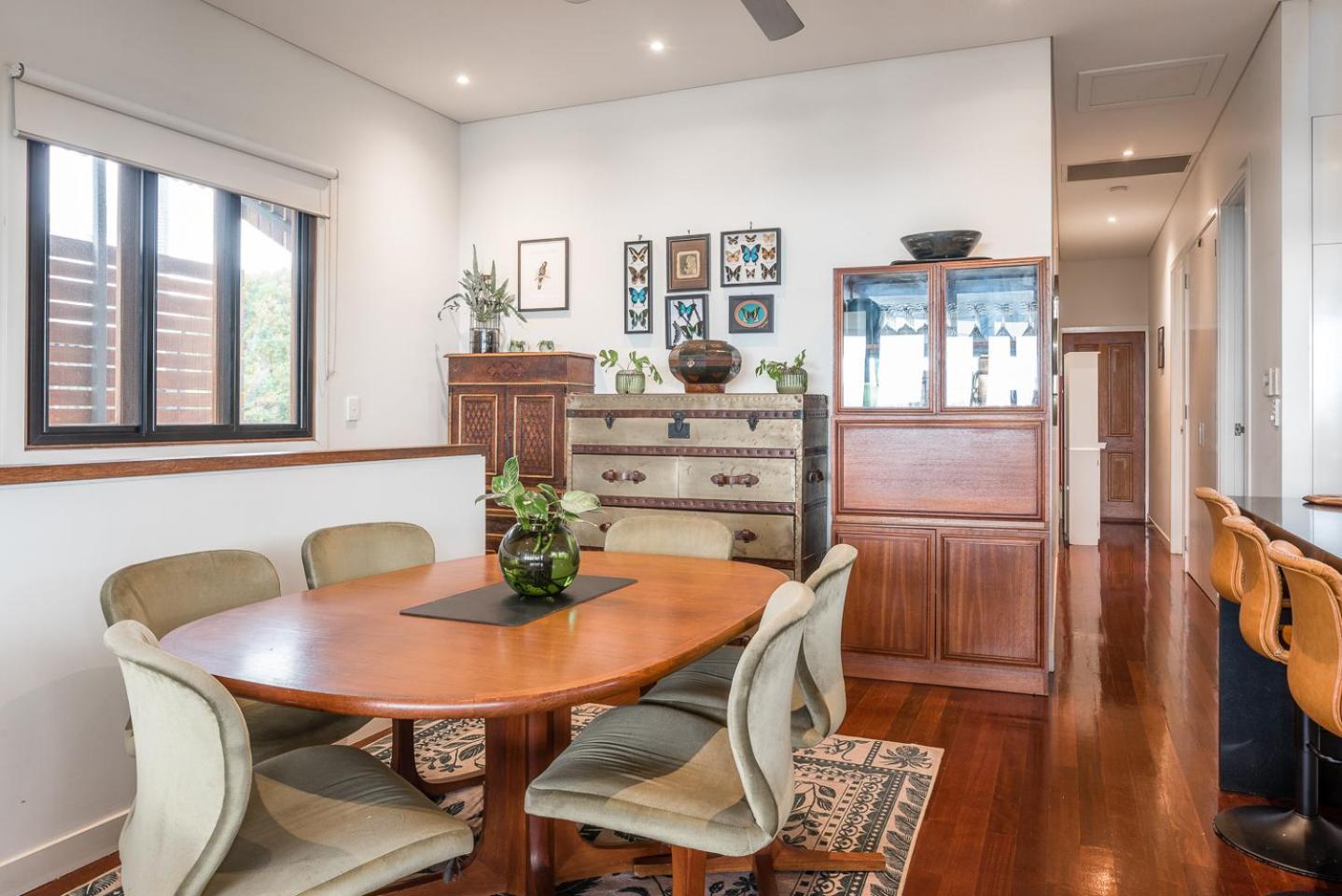 Beautiful Modern In Heart Of New Farm Brisbane