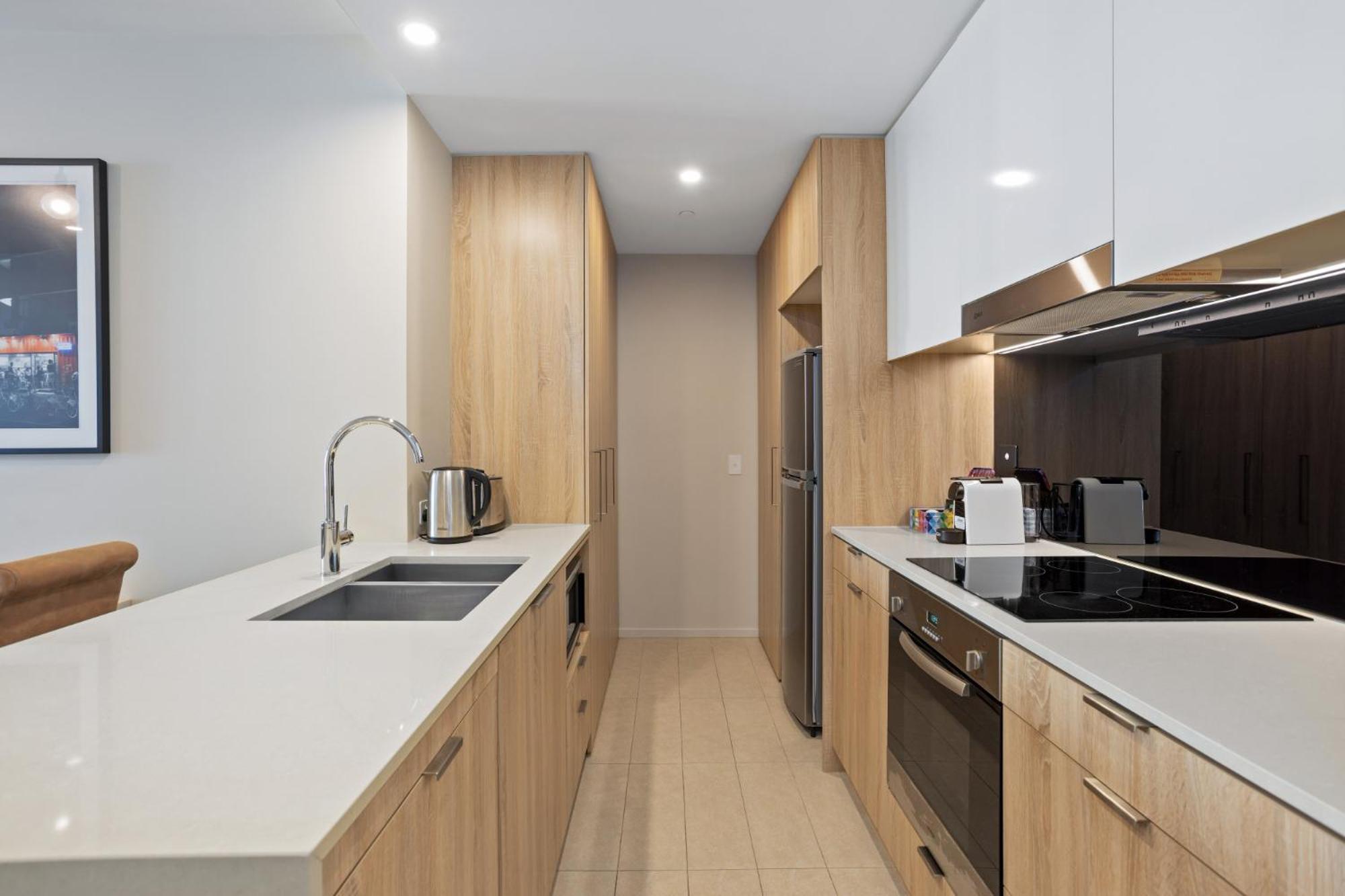 Cosy 1-bed With River Views Pool Gym & Bbq Apartment Brisbane