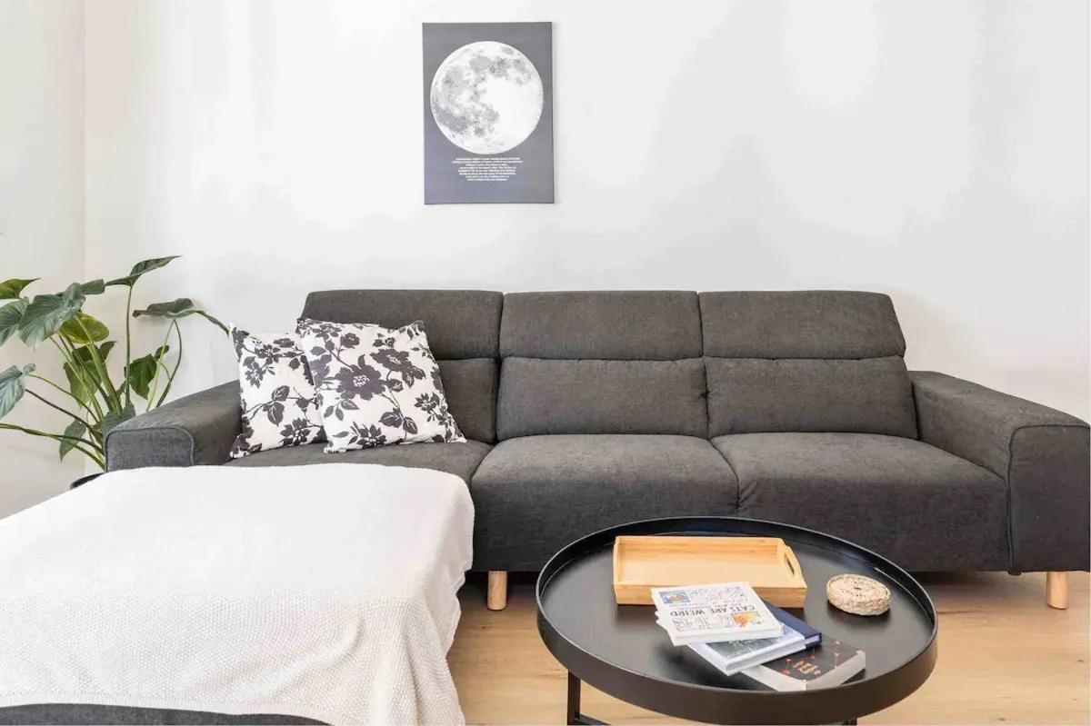 Cbd Stylish 1bed1bath Modern W Parking Apartment