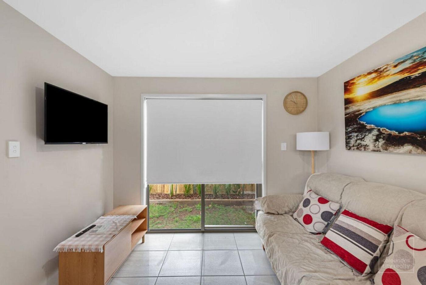 To Rent At The Glasshouse Mountains - Wifi *