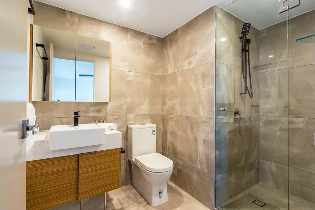 Apartment Slick 1 Bedroom + Carpark - Walk To Brisbane