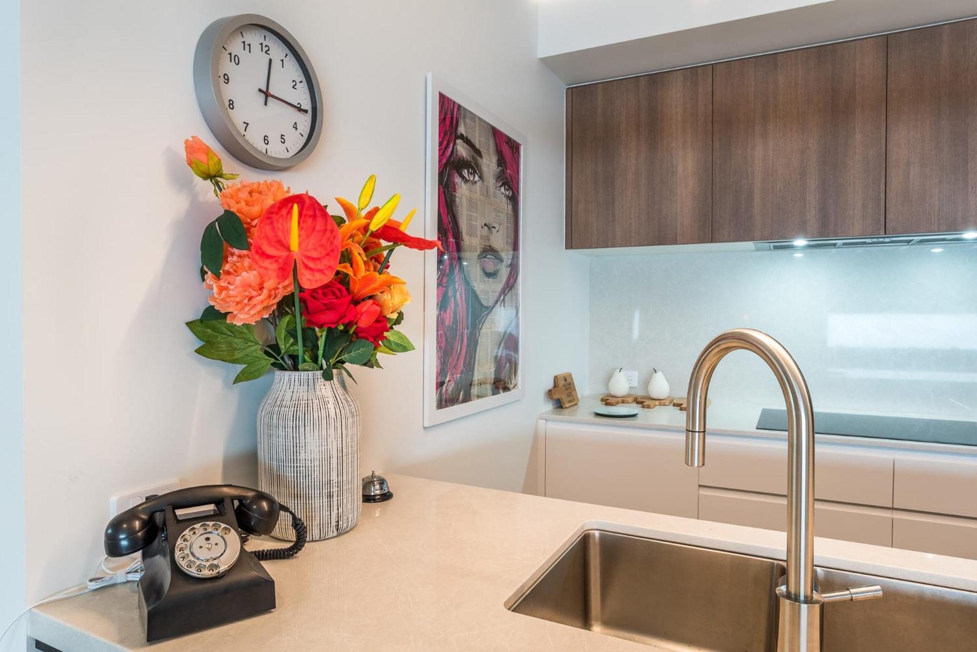 Stylish Urban Escape Modern 3br With Ac Parking Apartamento Brisbane