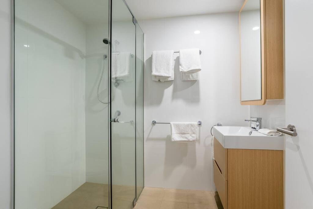 Cozy 1bed In South Next To Station Apartment *
