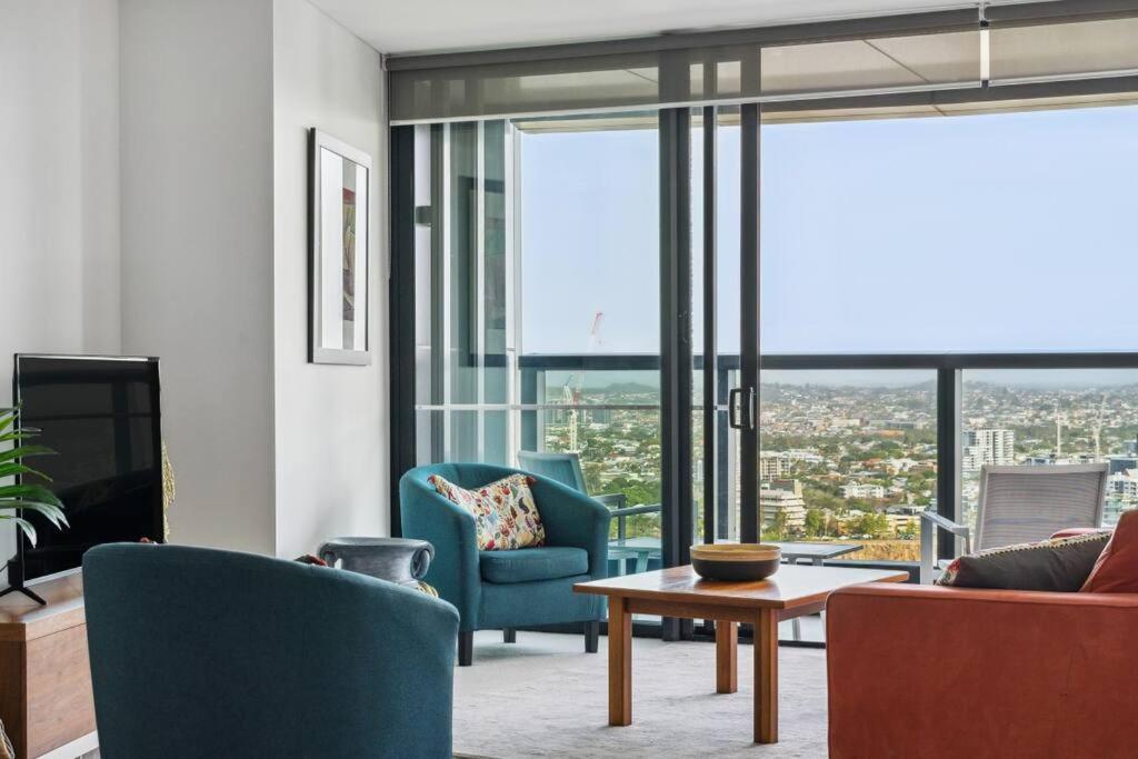 Apartment Balcony With Gardens&river Views By Stylish