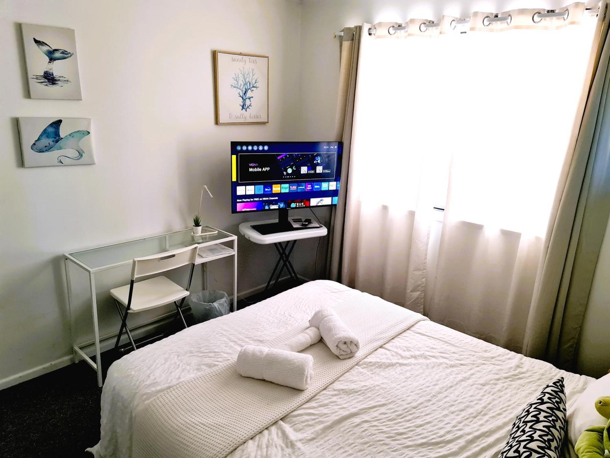 Amazing Location-private In A Share House-2 Available!!