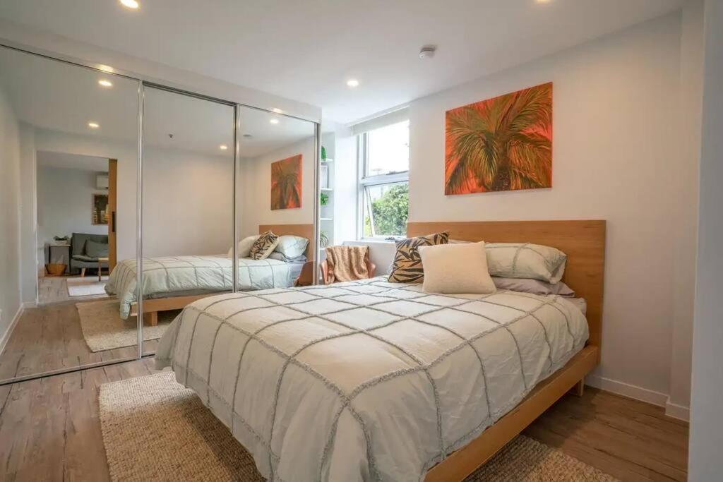 Groovy! ~ New Farm ~ Walk To Cbd Apartment Brisbane