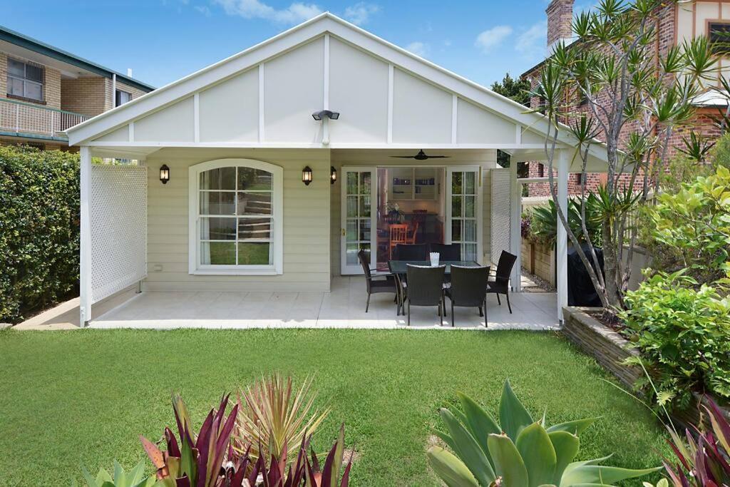 The Family Getaway ~ 3 Bed/2 Bath/1car ~ Wooloowin *